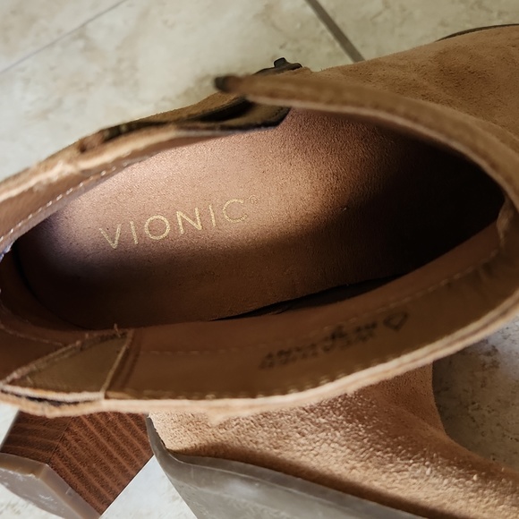 Vionic Suede booties Size 7 - Picture 8 of 12